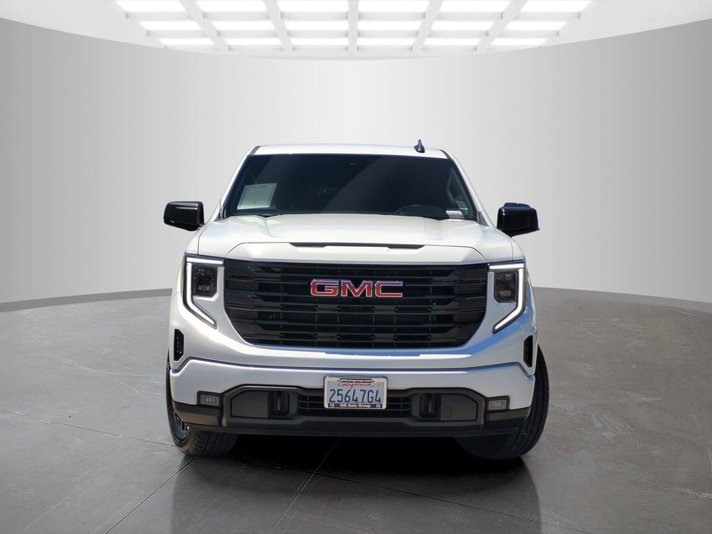 Used 2025 GMC Sierra 1500 Elevation AWD/4WD image 2