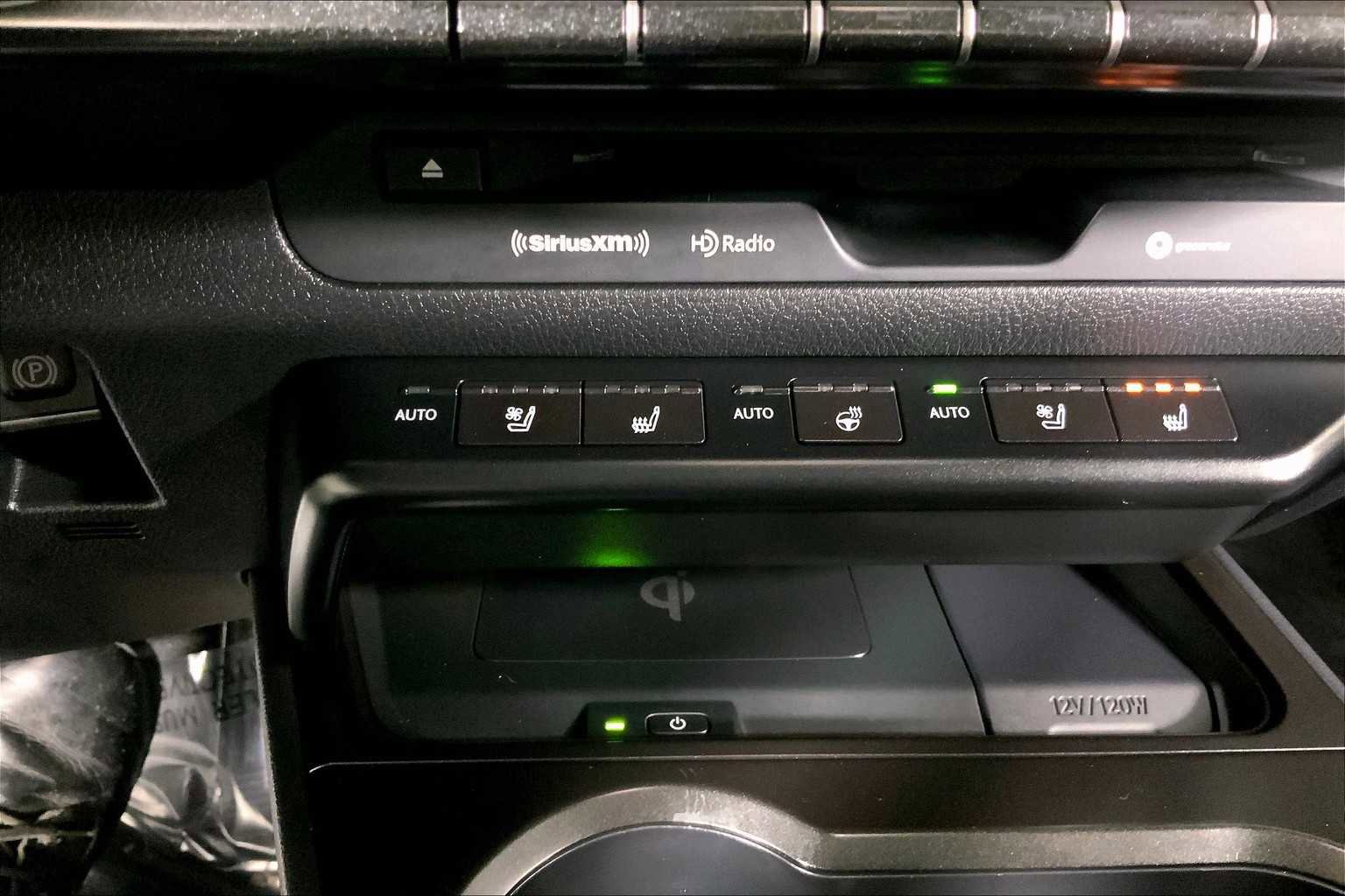 Used 2022 Lexus UX 250h w/ Premium Package image 35