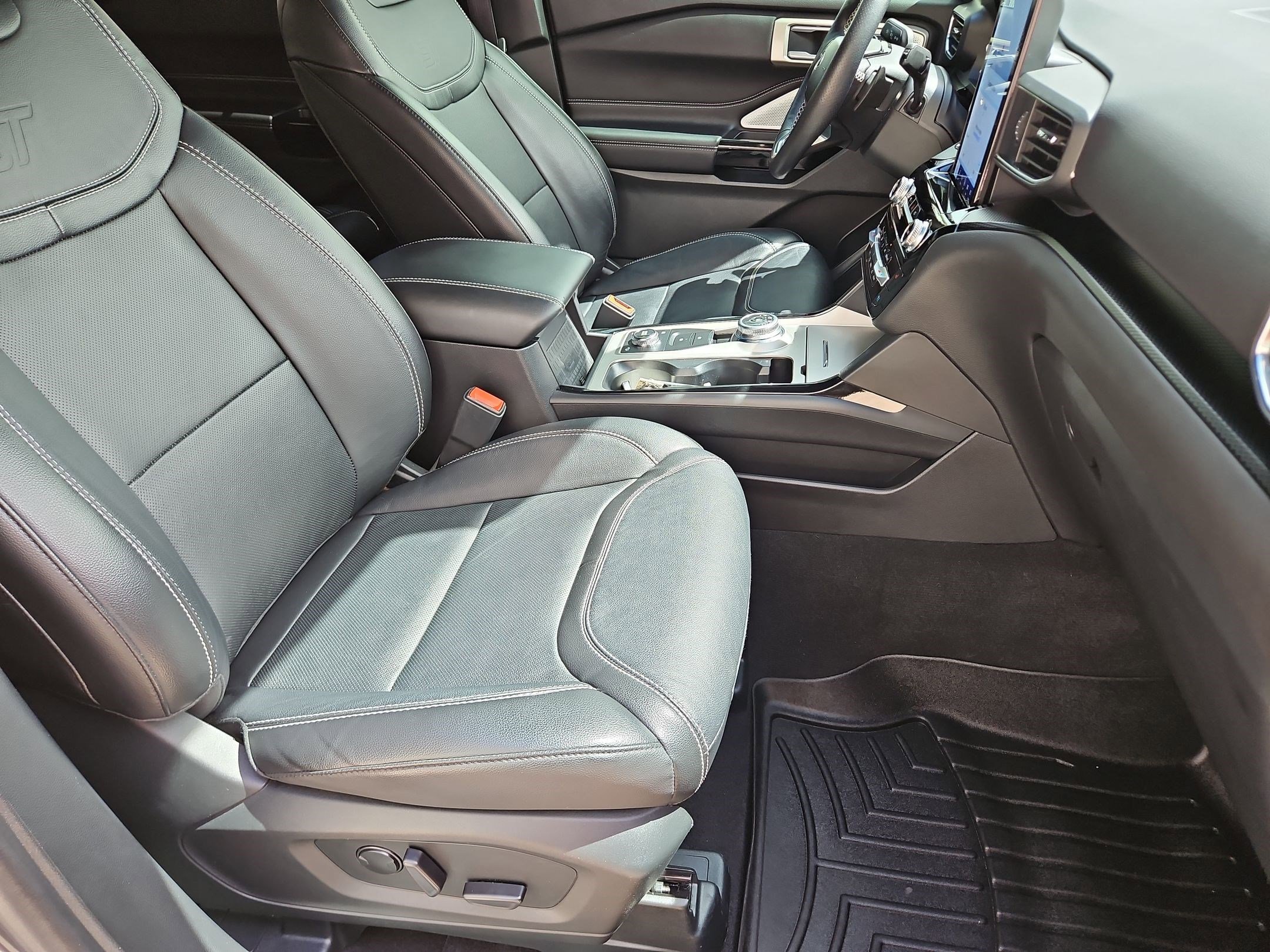 Used 2023 Ford Explorer ST w/ Equipment Group 401A image 30