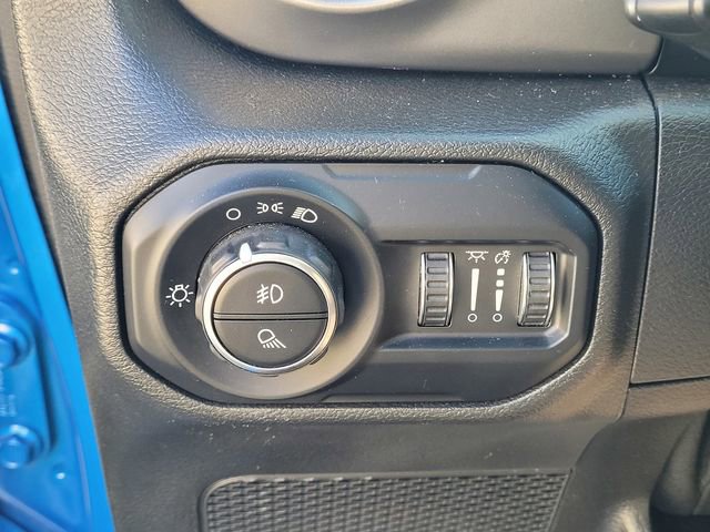 Used 2021 Jeep Gladiator Sport image 26