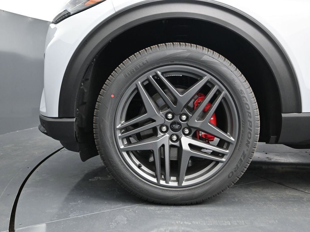 New 2026 Ford Explorer ST-Line w/ ST-Line Street Pack image 15