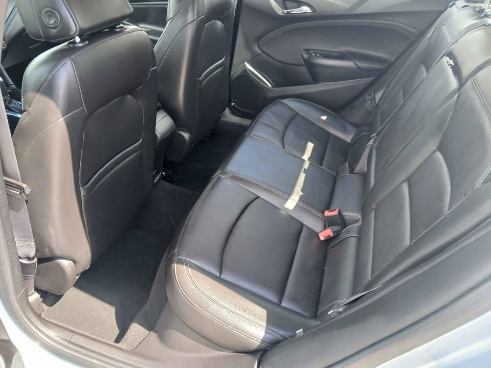 Used 2017 Chevrolet Cruze Premier FWD image 19