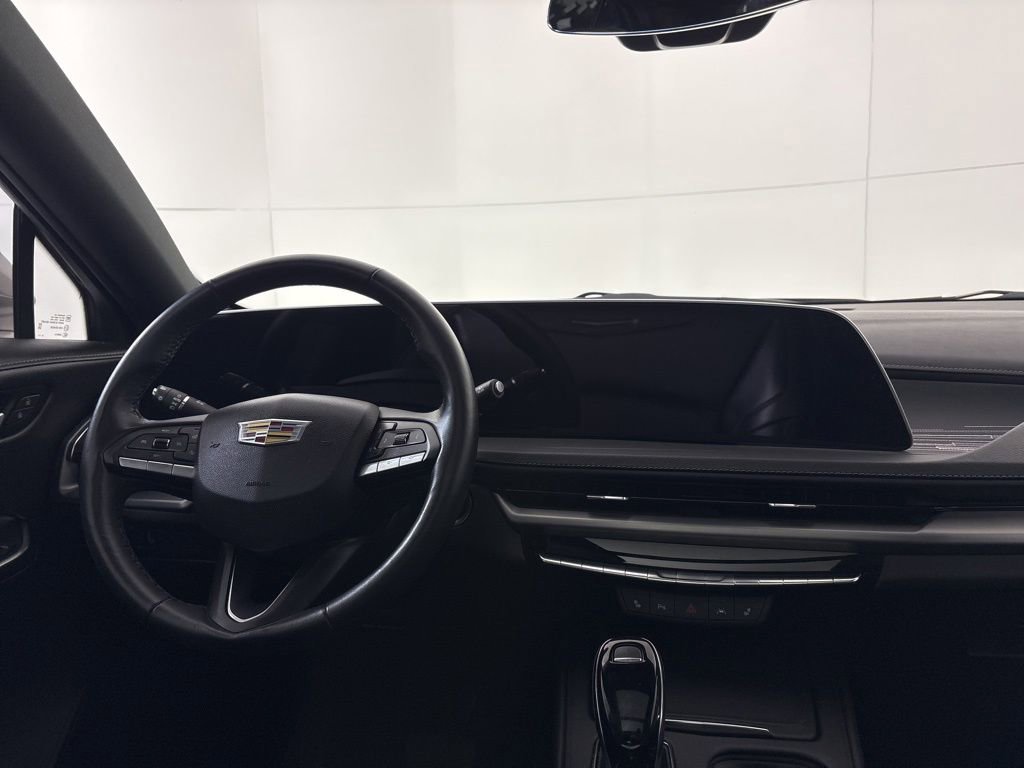 Used 2024 Cadillac XT4 Premium Luxury w/ Active Safety Package image 21