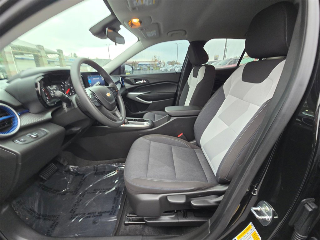 Certified 2024 Chevrolet Trax LS w/ LS Convenience Package image 15
