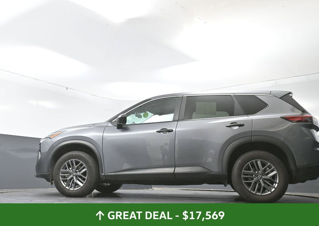 Used 2024 Nissan Rogue S FWD image 52