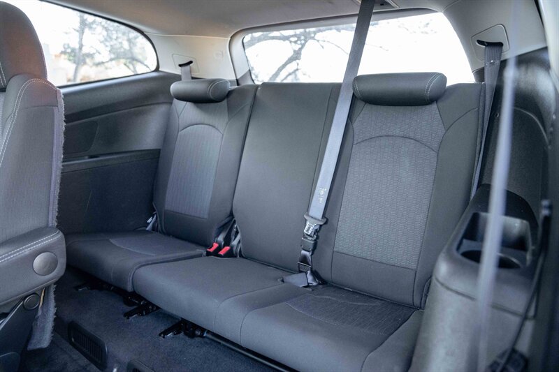 Used 2013 Chevrolet Traverse LT w/ All-Star Edition FWD image 17