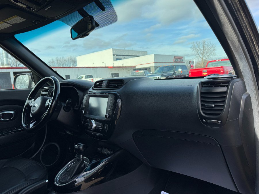 Used 2014 Kia Soul ! w/ Sun & Sound Package image 20