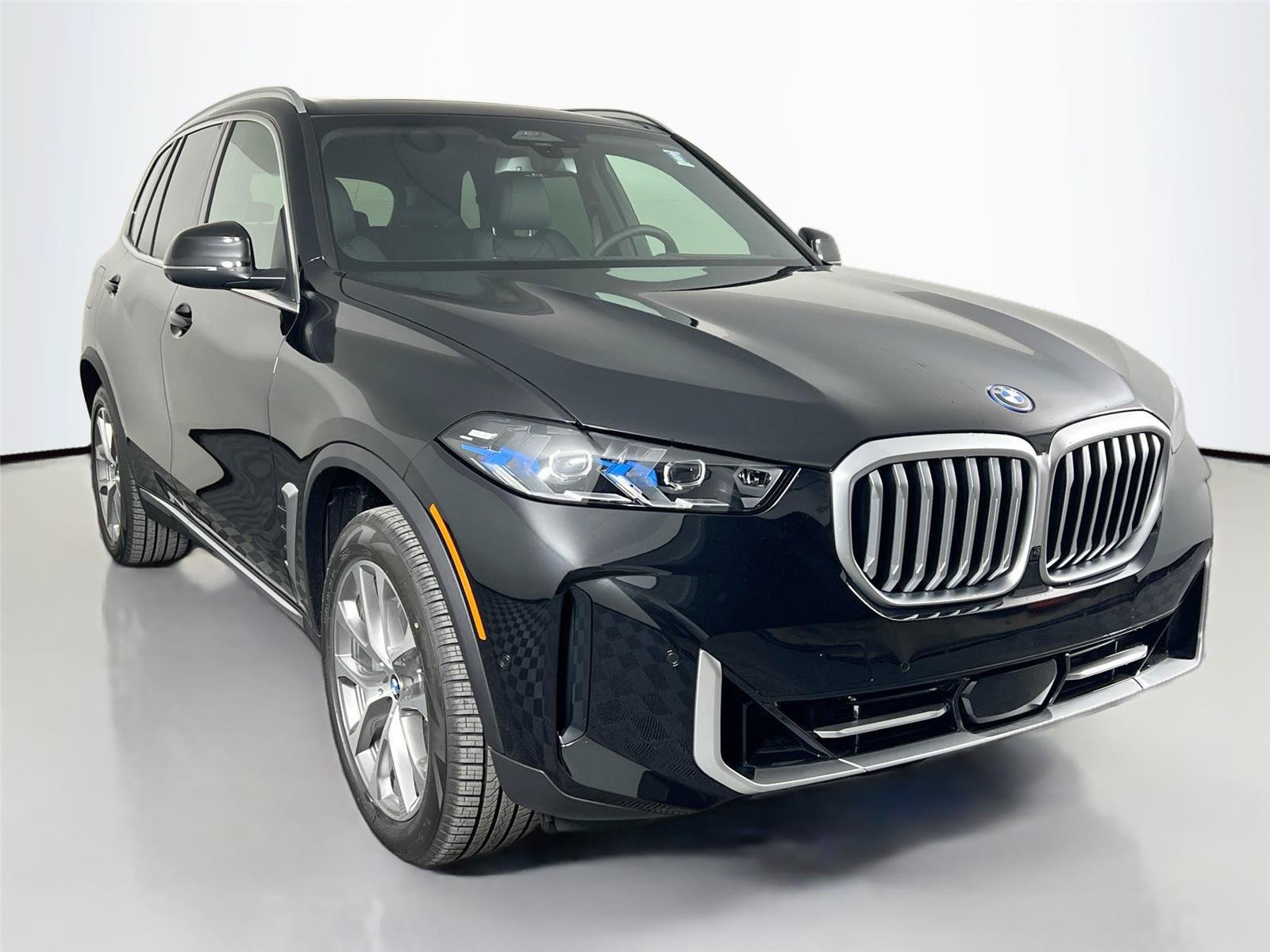 New 2026 BMW X5 xDrive50e w/ Premium Package AWD/4WD image 8