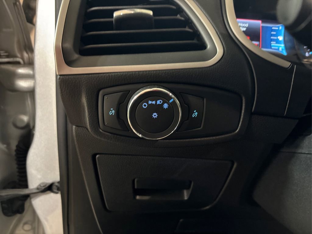 Used 2016 Ford Edge SEL w/ Equipment Group 201A image 36