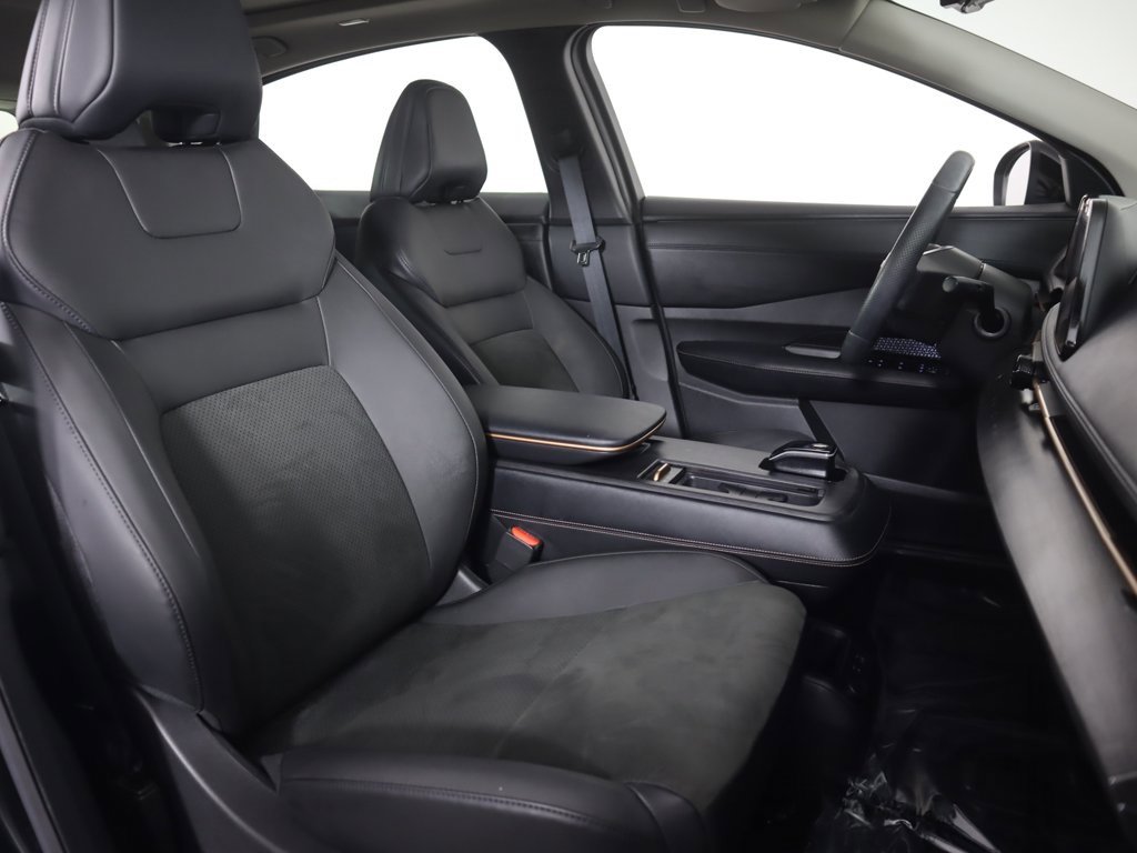 Used 2023 Nissan Ariya EVOLVE+ e-4ORCE image 35