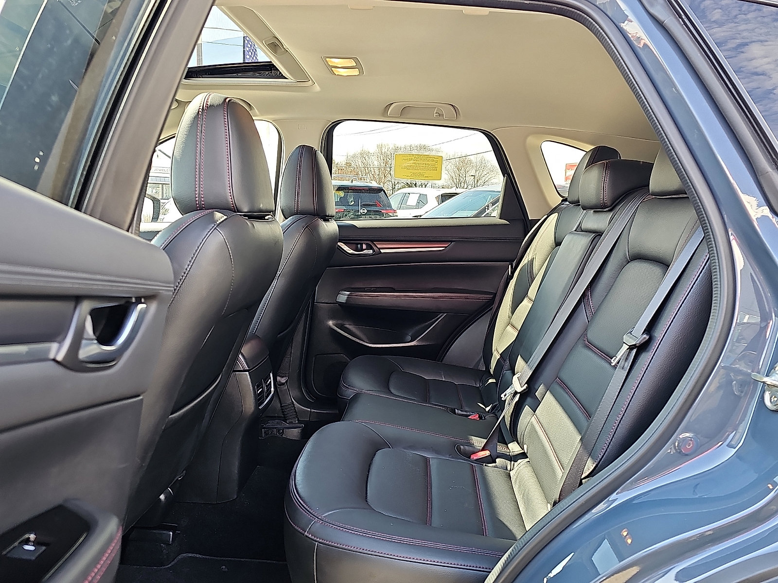 Used 2025 MAZDA CX-5 Carbon Edition image 10