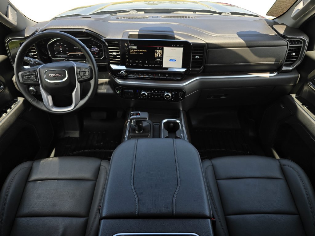 Used 2025 GMC Sierra 1500 SLT w/ SLT Premium Package AWD/4WD image 18
