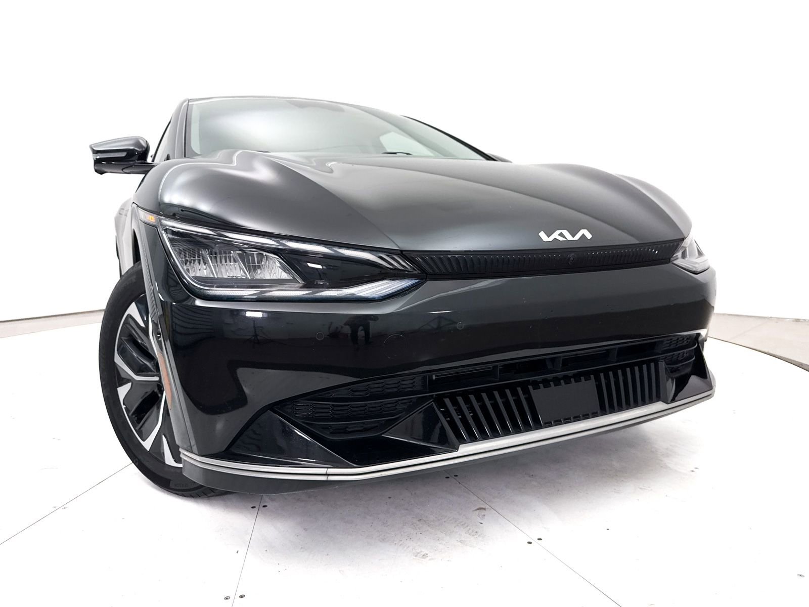 Used 2023 Kia EV6 Wind w/ Wind Technology Package RWD image 7