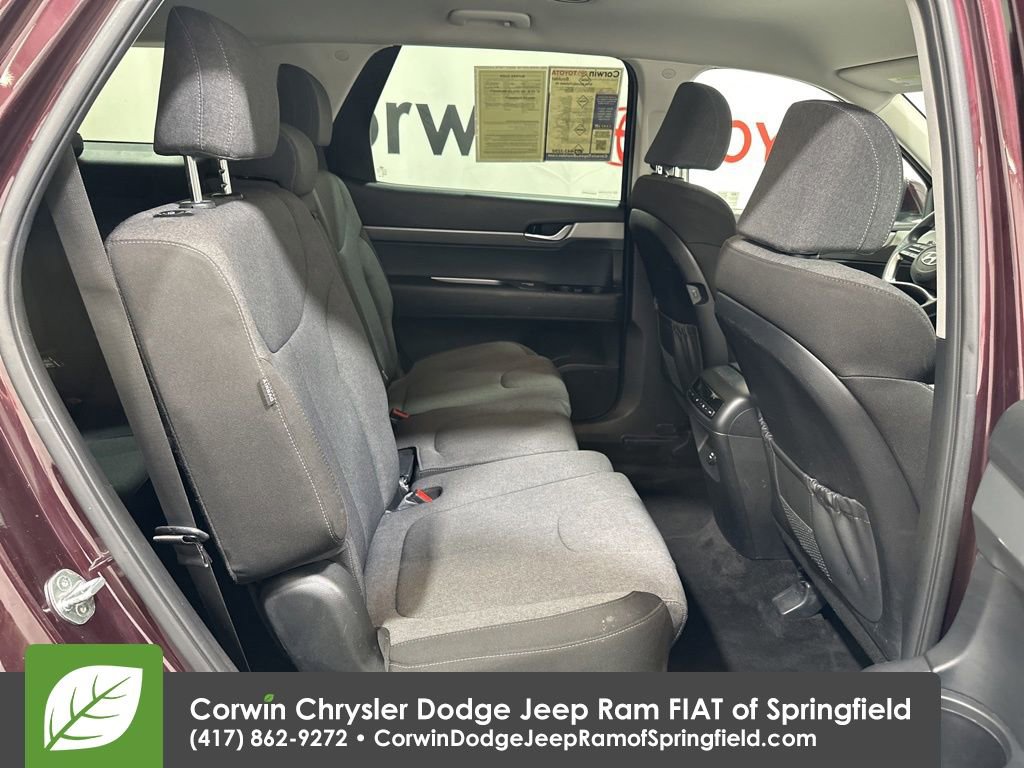 Used 2024 Hyundai Palisade SE image 13