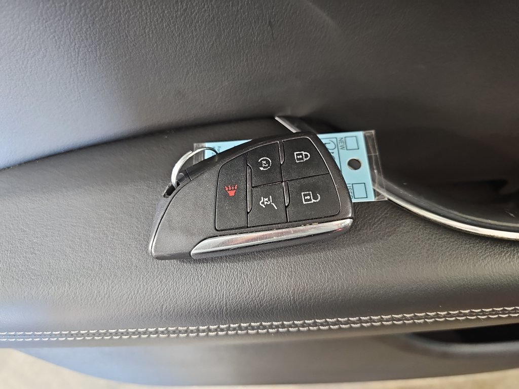 Used 2023 Buick Envision Essence w/ Sport Touring Package AWD/4WD image 41