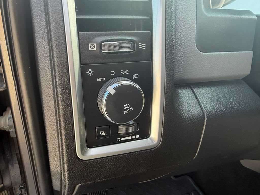Used 2016 RAM 1500 Big Horn AWD/4WD image 13