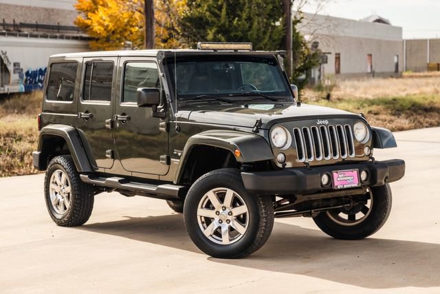 Used 2016 Jeep Wrangler Unlimited Sahara w/ Max Tow Package image 5