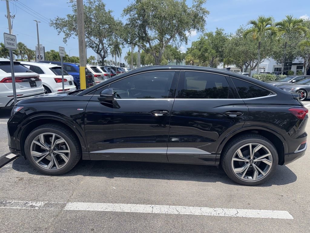 Certified 2023 Audi Q4 e-tron Premium Plus w/ Premium Plus AWD/4WD image 9