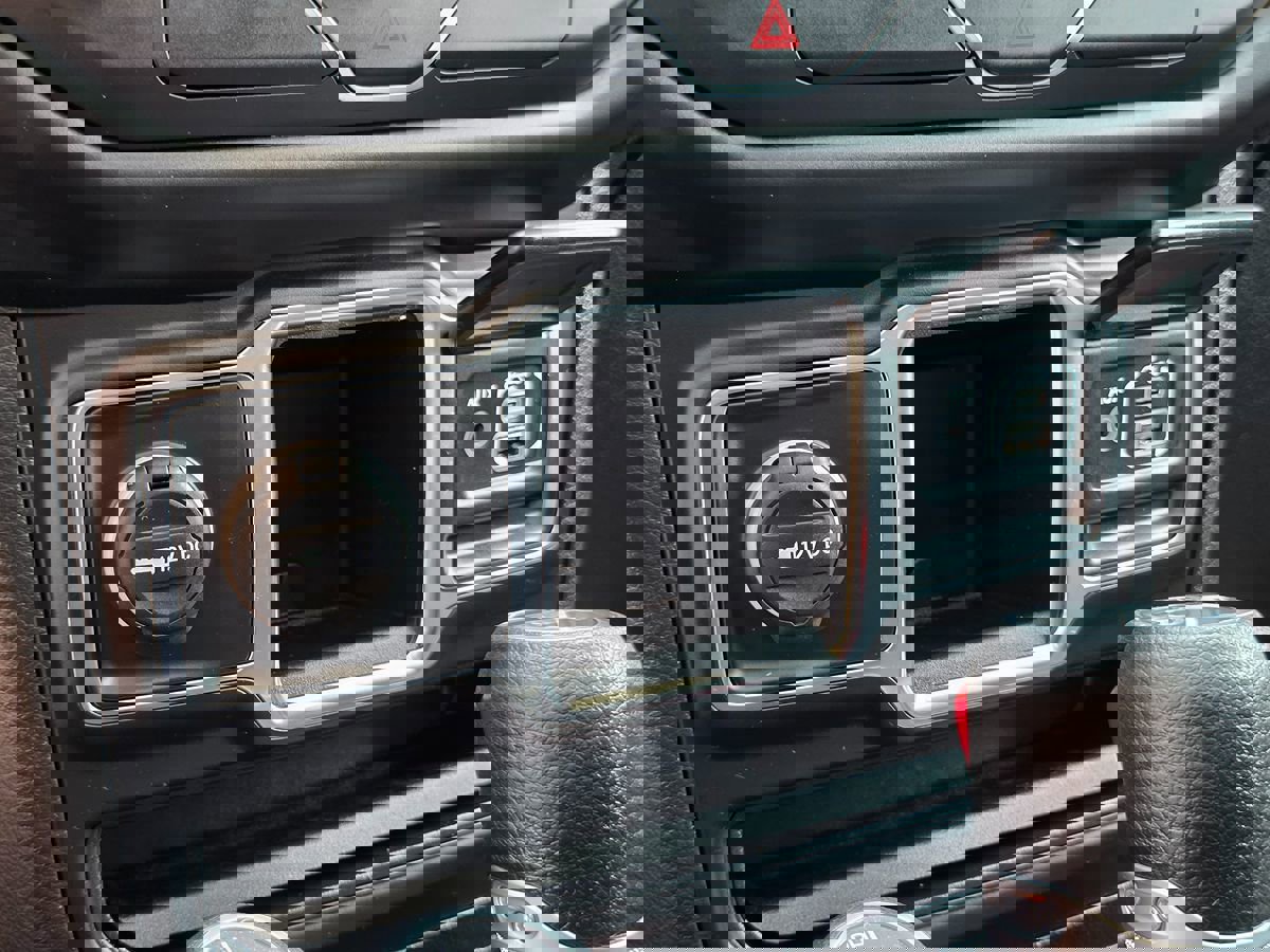 Used 2020 Jeep Wrangler Sport image 36