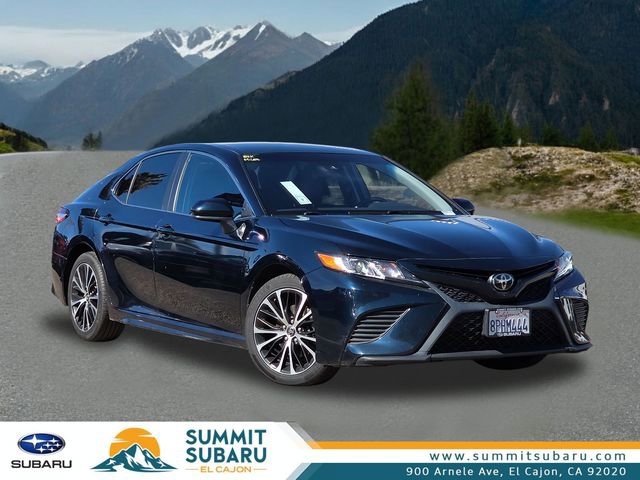 Used 2020 Toyota Camry SE image 1