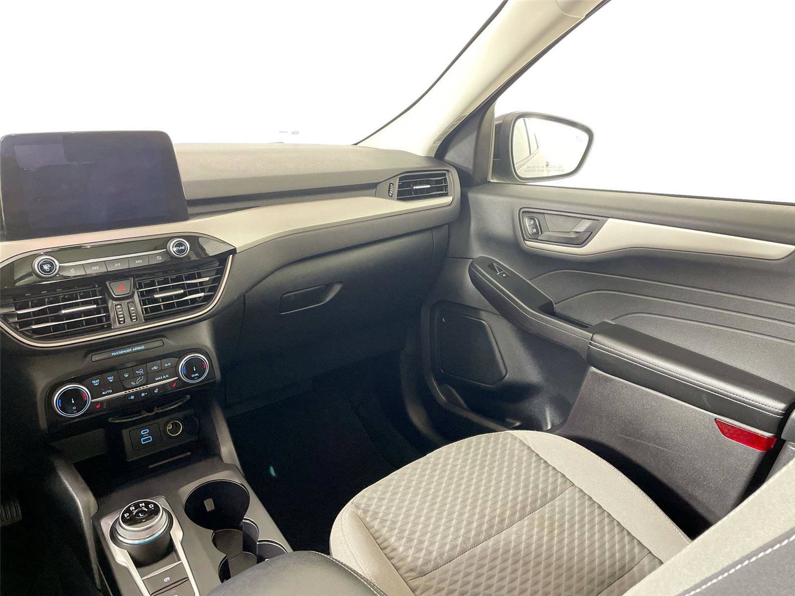 Used 2022 Ford Escape SE w/ SE Sport Appearance Package AWD/4WD image 24