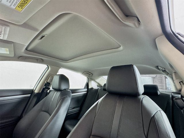 Used 2018 Honda Civic Touring image 15