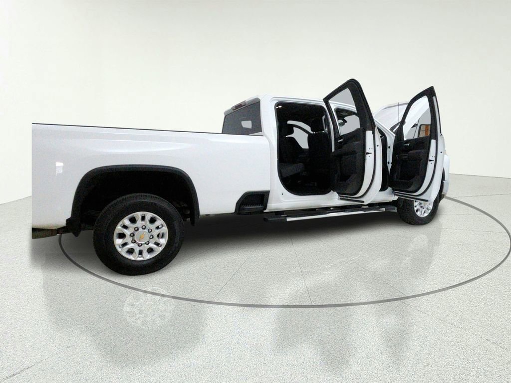 Used 2023 Chevrolet Silverado 3500 LT w/ True North Edition AWD/4WD image 14
