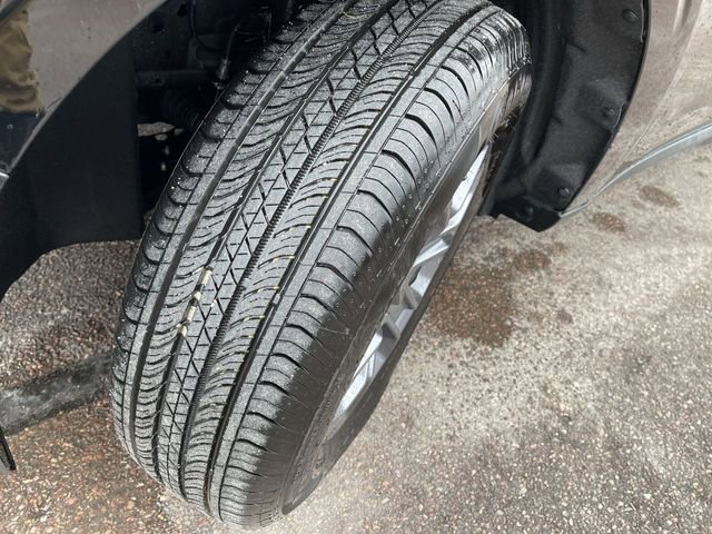 New 2025 Ford Maverick XLT image 11