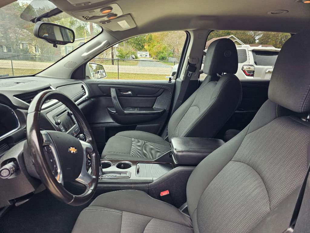 Used 2016 Chevrolet Traverse LT w/ Style and Technology Package image 21
