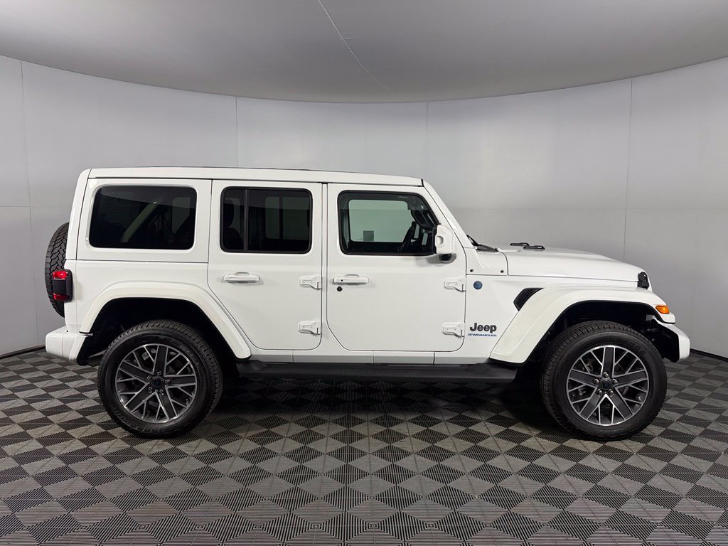 Used 2024 Jeep Wrangler High Altitude AWD/4WD image 7