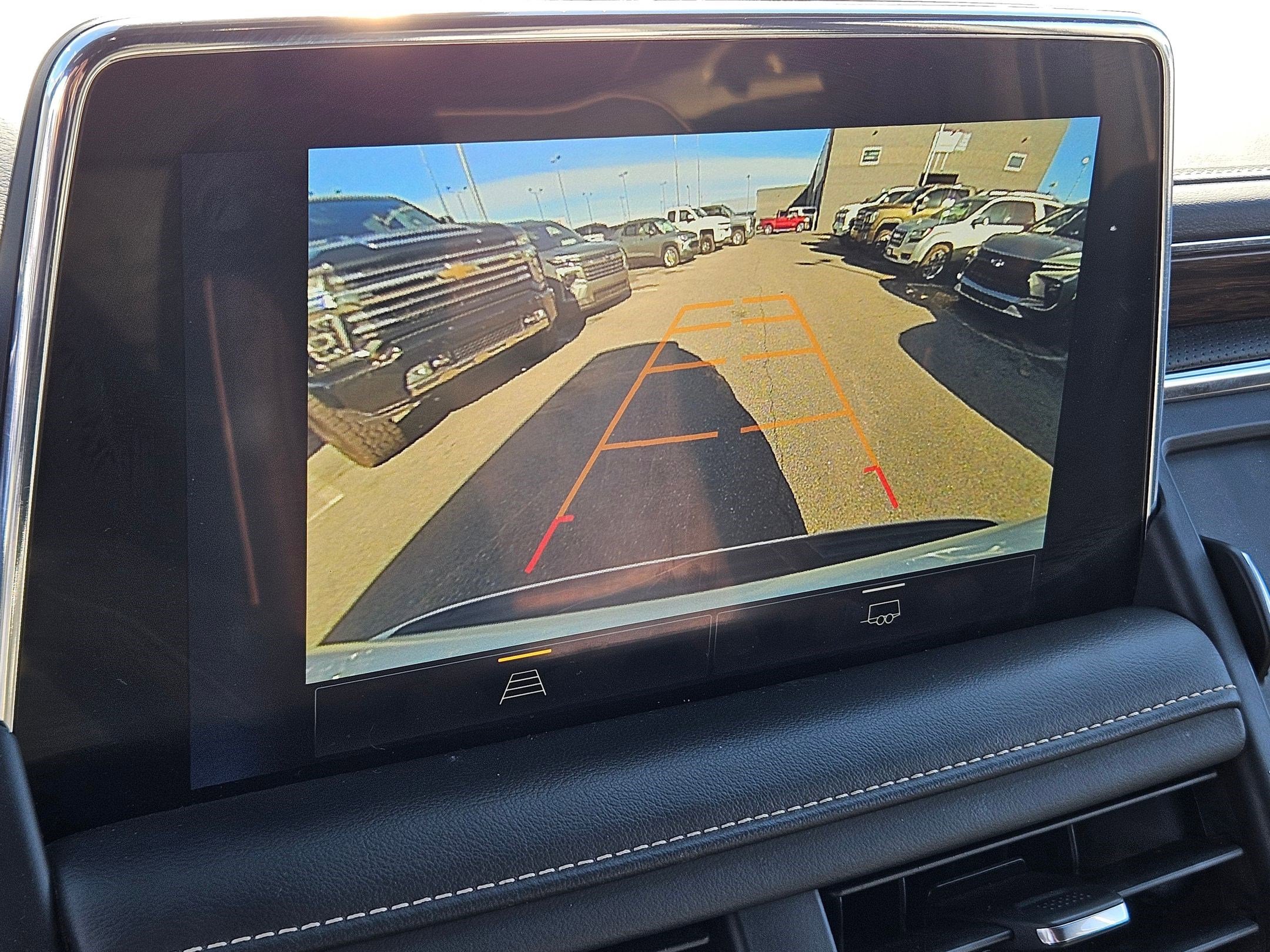 Used 2024 Chevrolet Suburban Premier image 23