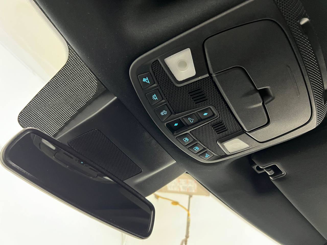 Used 2020 Ford Expedition XLT w/ Equipment Group 202A AWD/4WD image 29