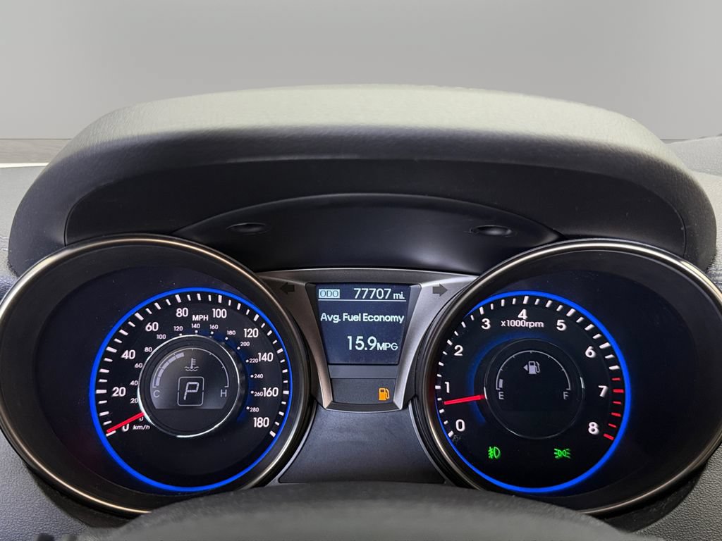 Used 2016 Hyundai Genesis 3.8 RWD image 18