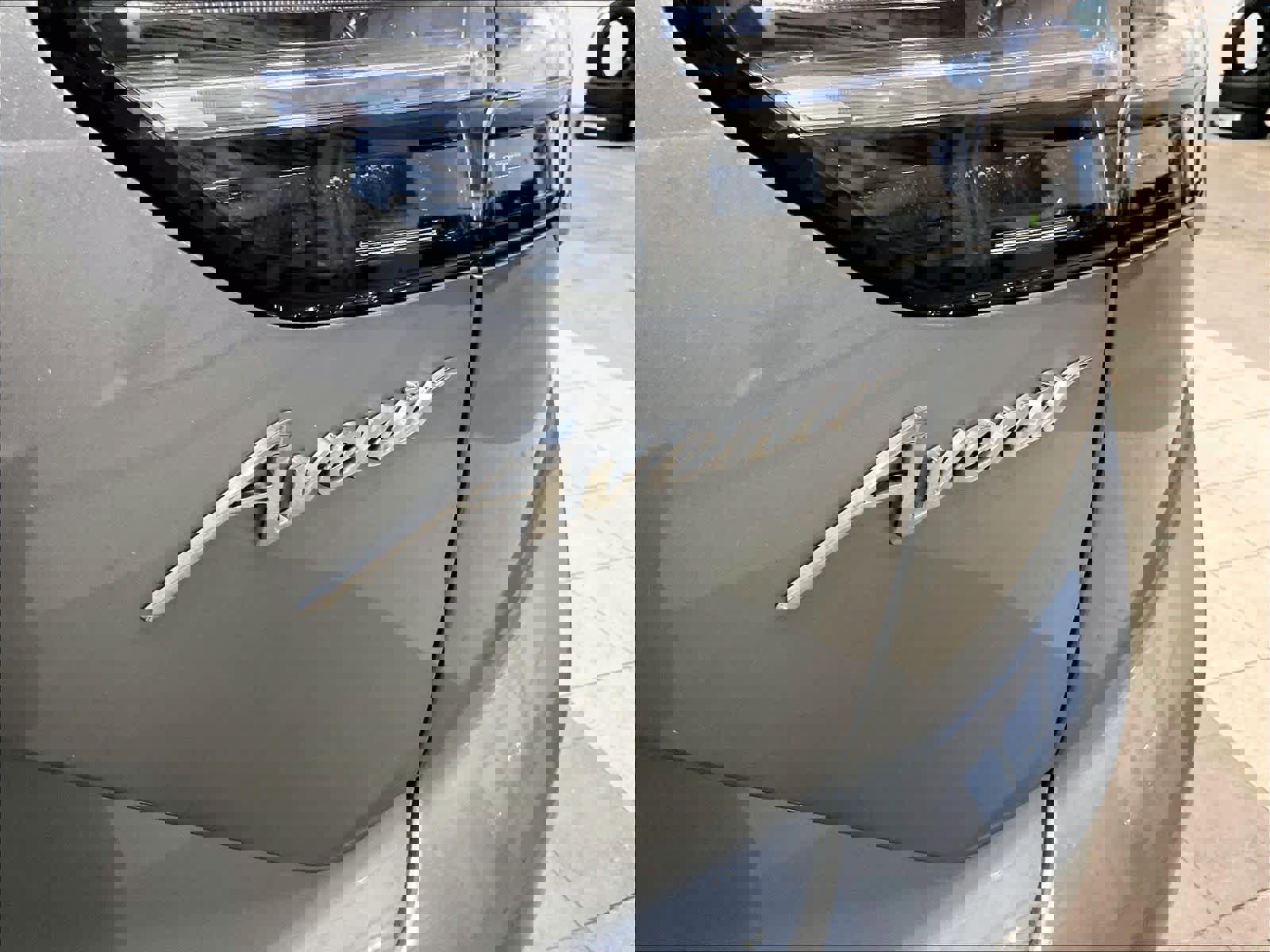 Used 2023 Buick Envision Avenir image 30