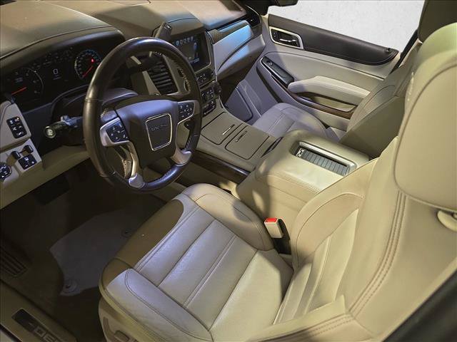 Used 2019 GMC Yukon Denali w/ Denali Ultimate Package AWD/4WD image 17