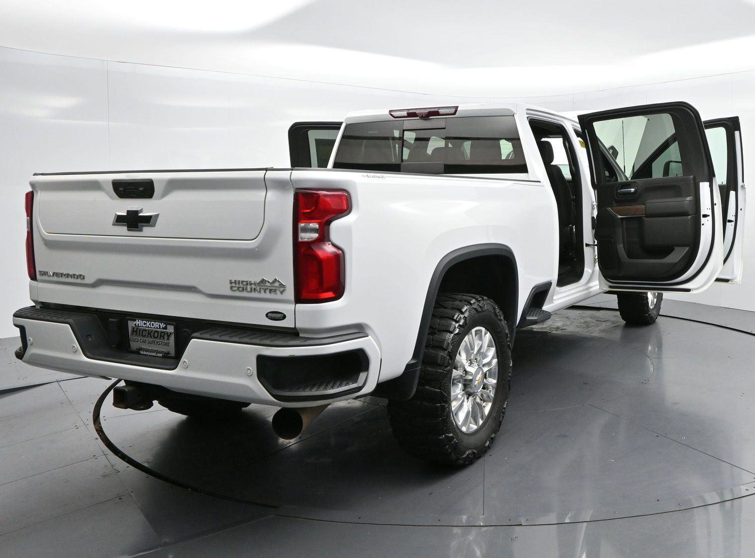 Used 2022 Chevrolet Silverado 2500 High Country AWD/4WD image 47