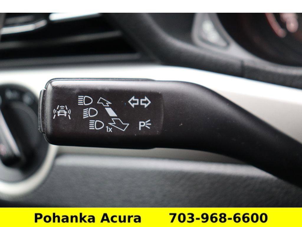 Used 2021 Volkswagen Passat 2.0T SE image 11