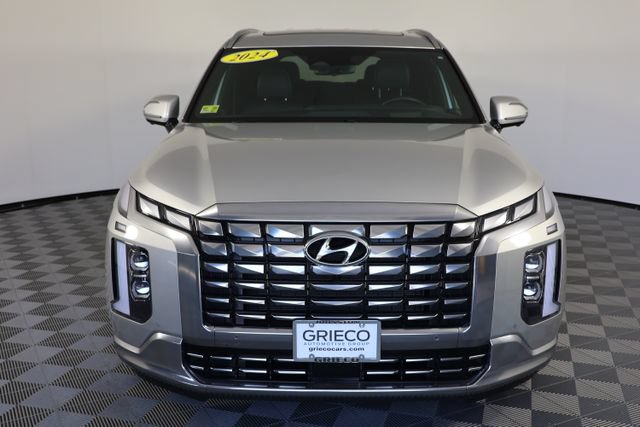 Used 2024 Hyundai Palisade Calligraphy AWD/4WD image 3