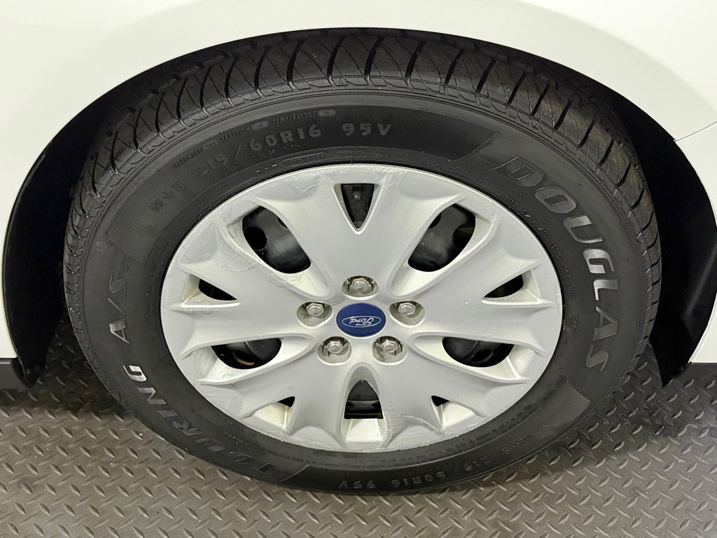 Used 2013 Ford Fusion S FWD image 17