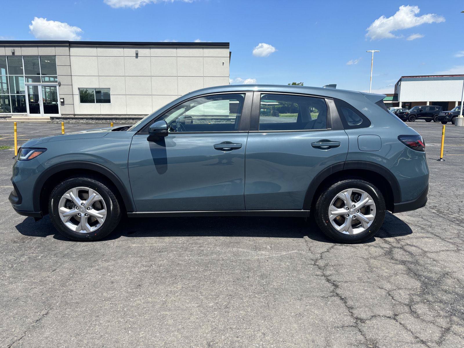 Used 2024 Honda HR-V LX image 4