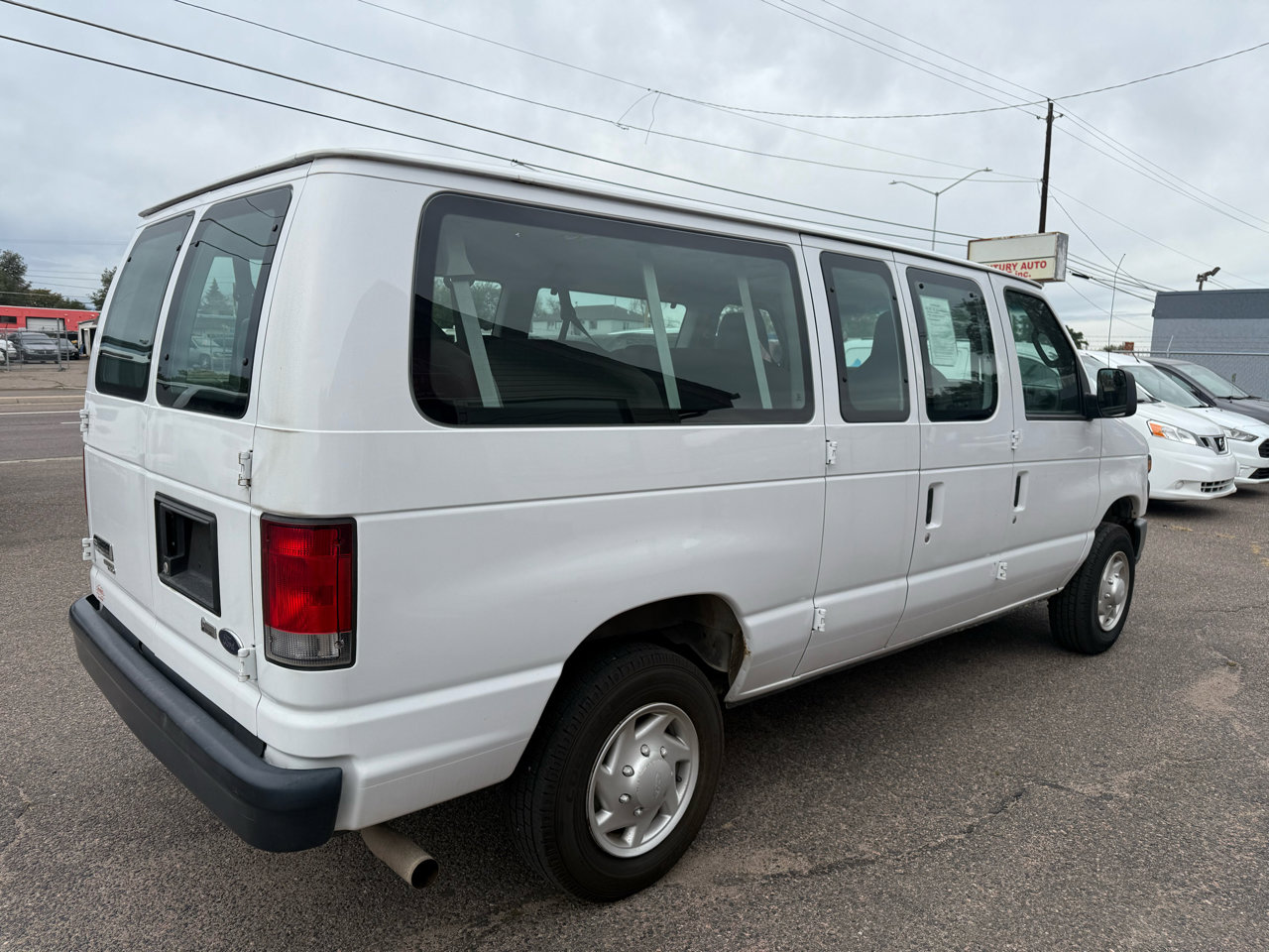 Used 2013 Ford E-350 and Econoline 350 XL image 9