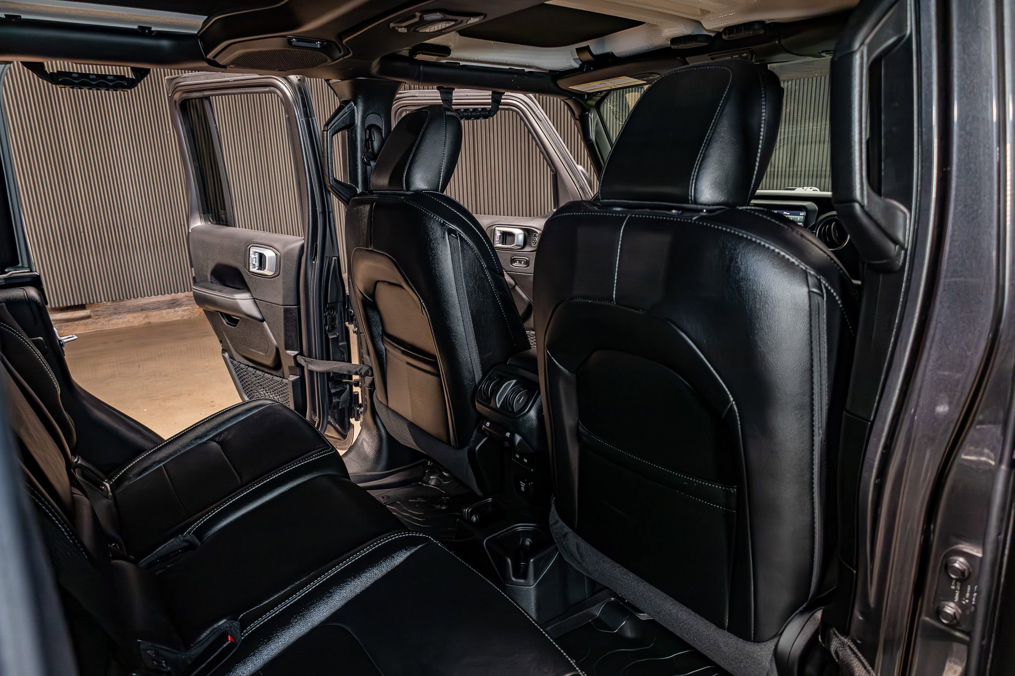 Used 2022 Jeep Gladiator Overland w/ Popular Equipment Package image 24