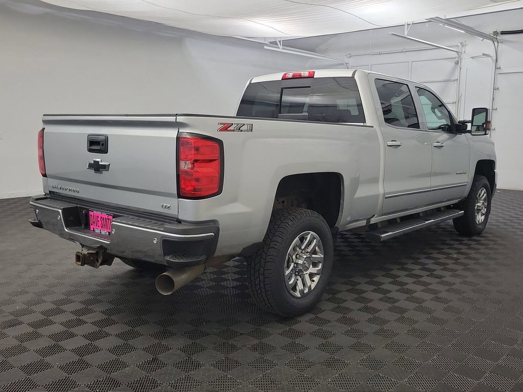 Used 2019 Chevrolet Silverado 3500 LTZ w/ Duramax Plus Package image 8