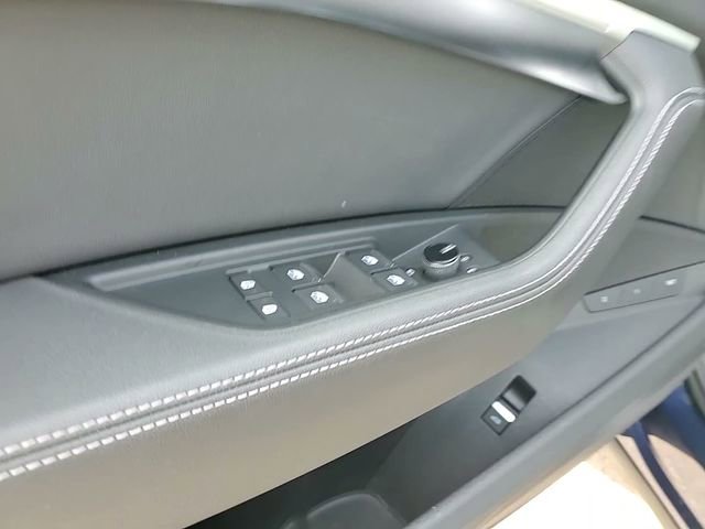 Used 2021 Audi e-tron Premium w/ Convenience Plus Package image 16