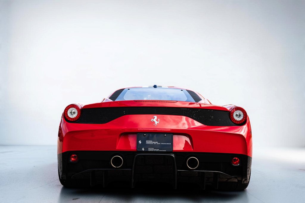 Used 2015 Ferrari 458 Speciale Coupe RWD image 22