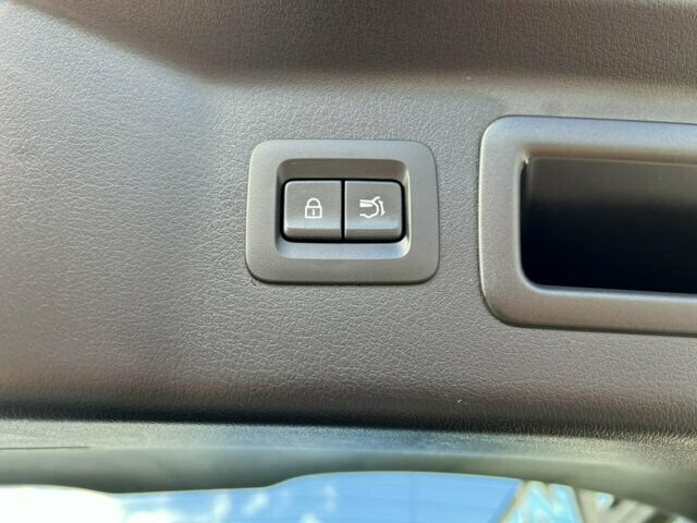 Used 2024 MAZDA CX-90 Plug-In Hybrid w/ Premium Pkg AWD/4WD image 10