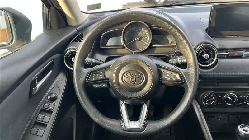 Used 2019 Toyota Yaris LE FWD image 27