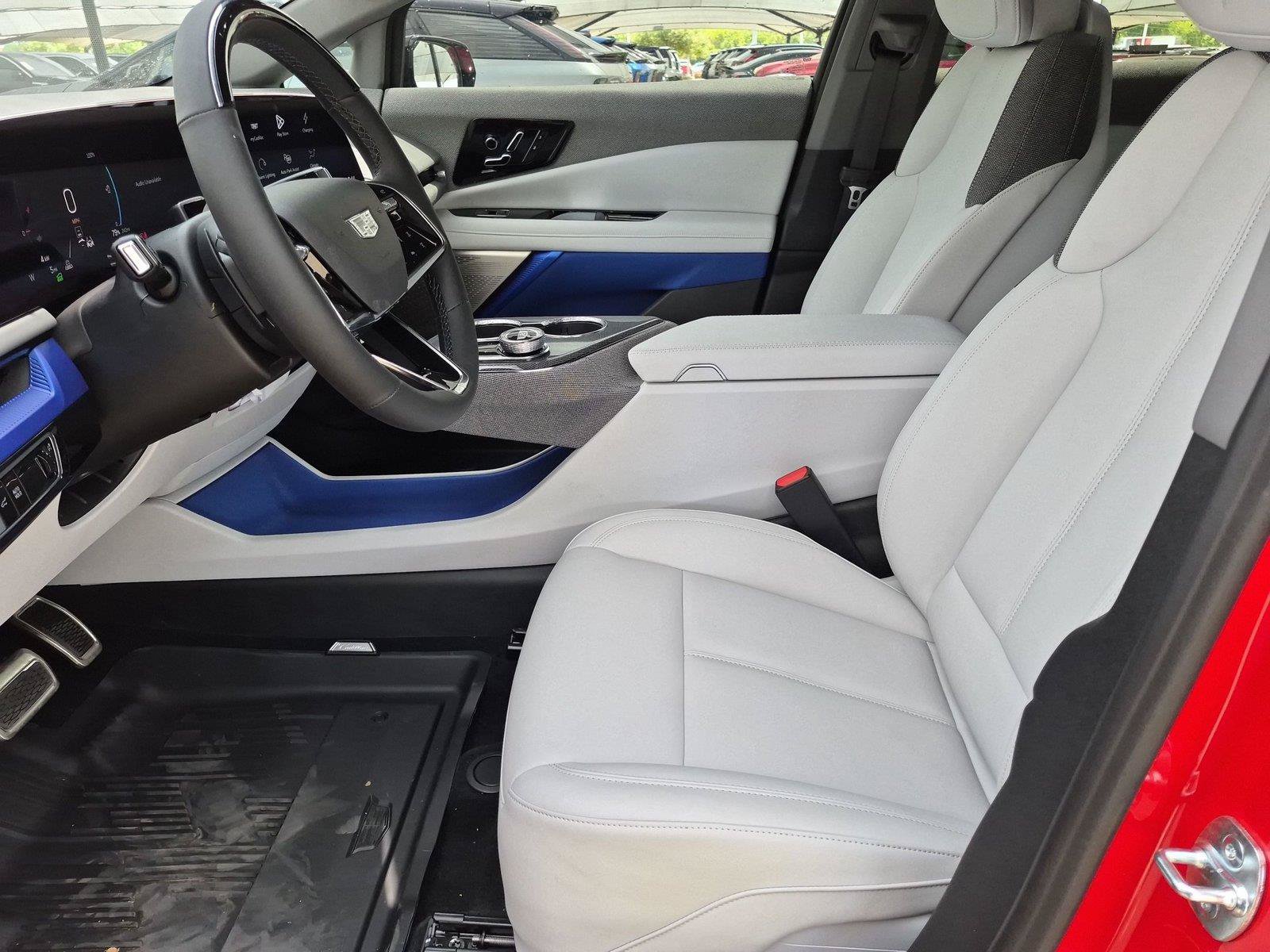 New 2027 Cadillac Optiq Sport w/ LPO, Floor Liner Package AWD/4WD image 27