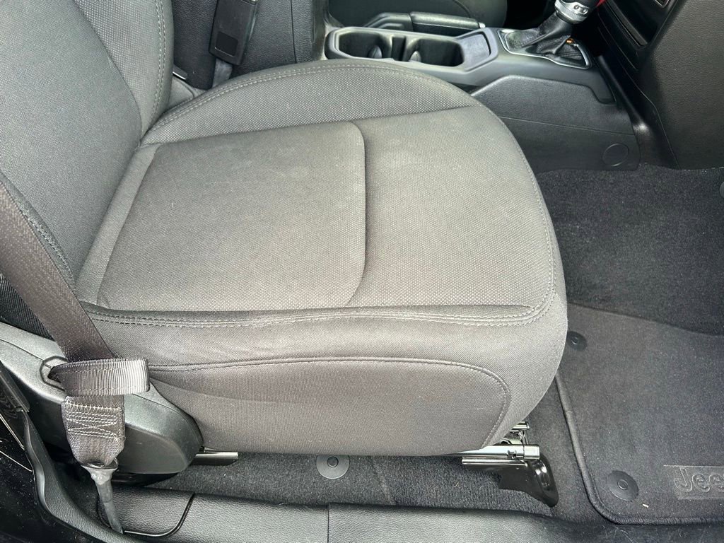 Certified 2023 Jeep Wrangler Sport image 33