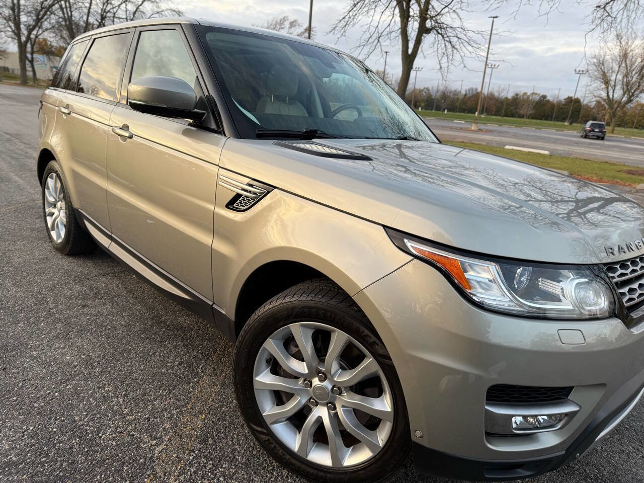 Used 2014 Land Rover Range Rover Sport Supercharged AWD/4WD image 13